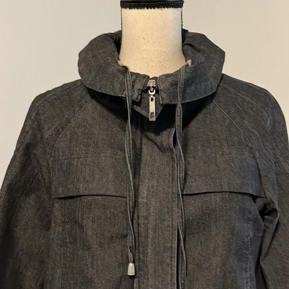 Sandro Cropped Denim Jacket - Picture 2 of 14